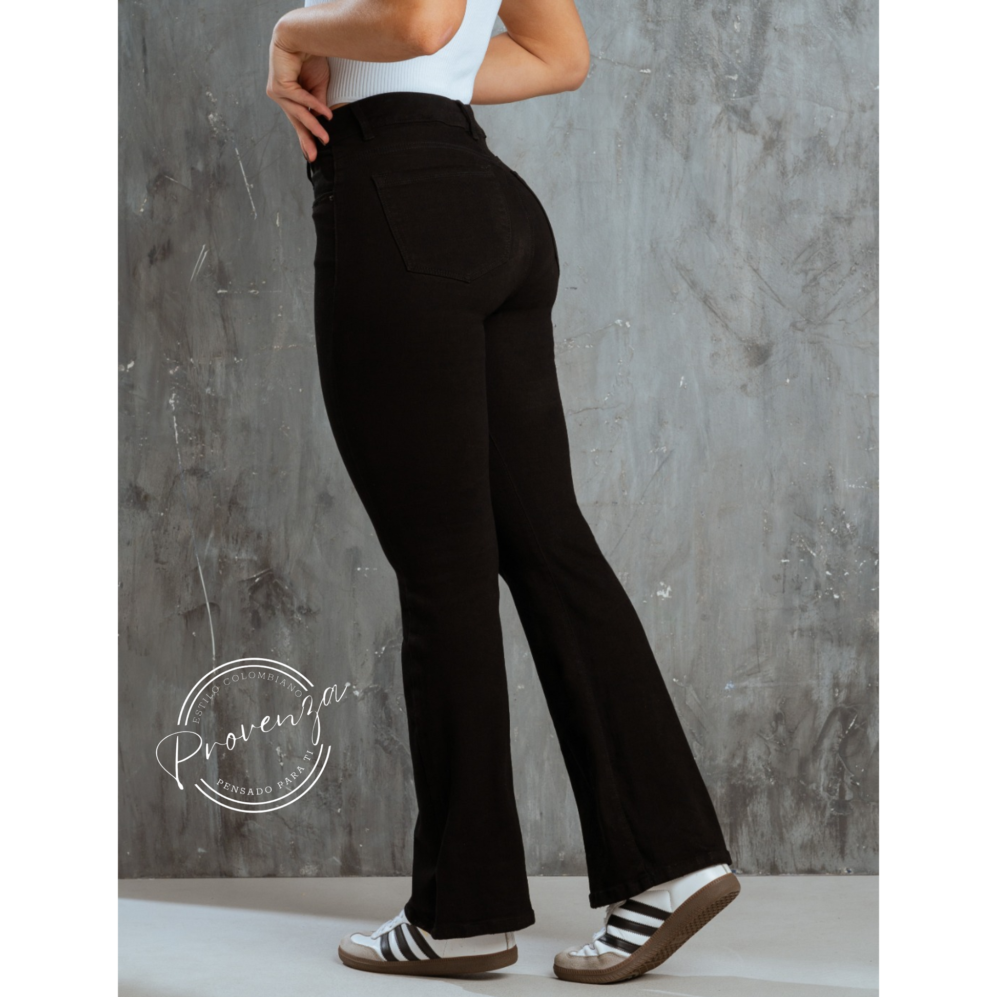 Pantalon Negro Bota Ancha
